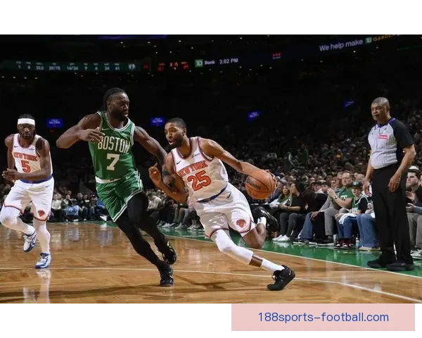 唐斯爆砍26分16板率尼克斯豪取六连胜本季五十次两双冠绝全联盟