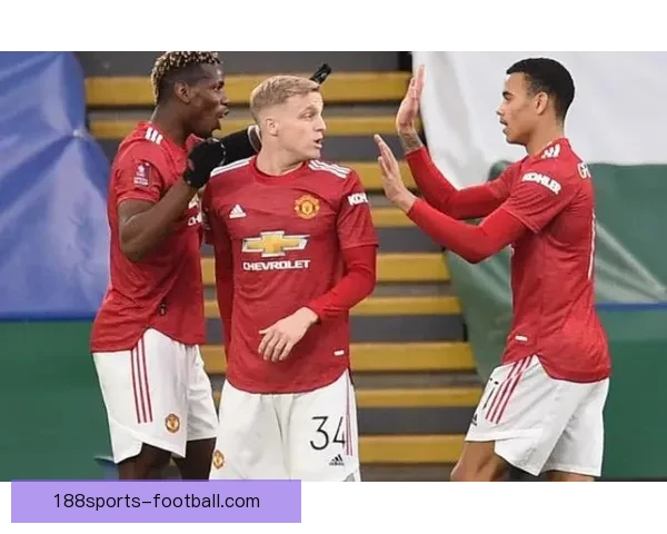 朱利亚诺分享教练指导下斜向内切踢球的新尝试与体会